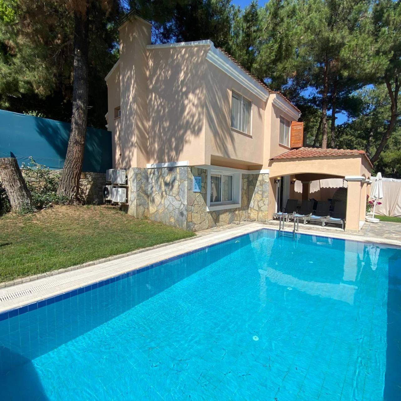 Pine Club Apart Hotel Kusadasi Exterior foto