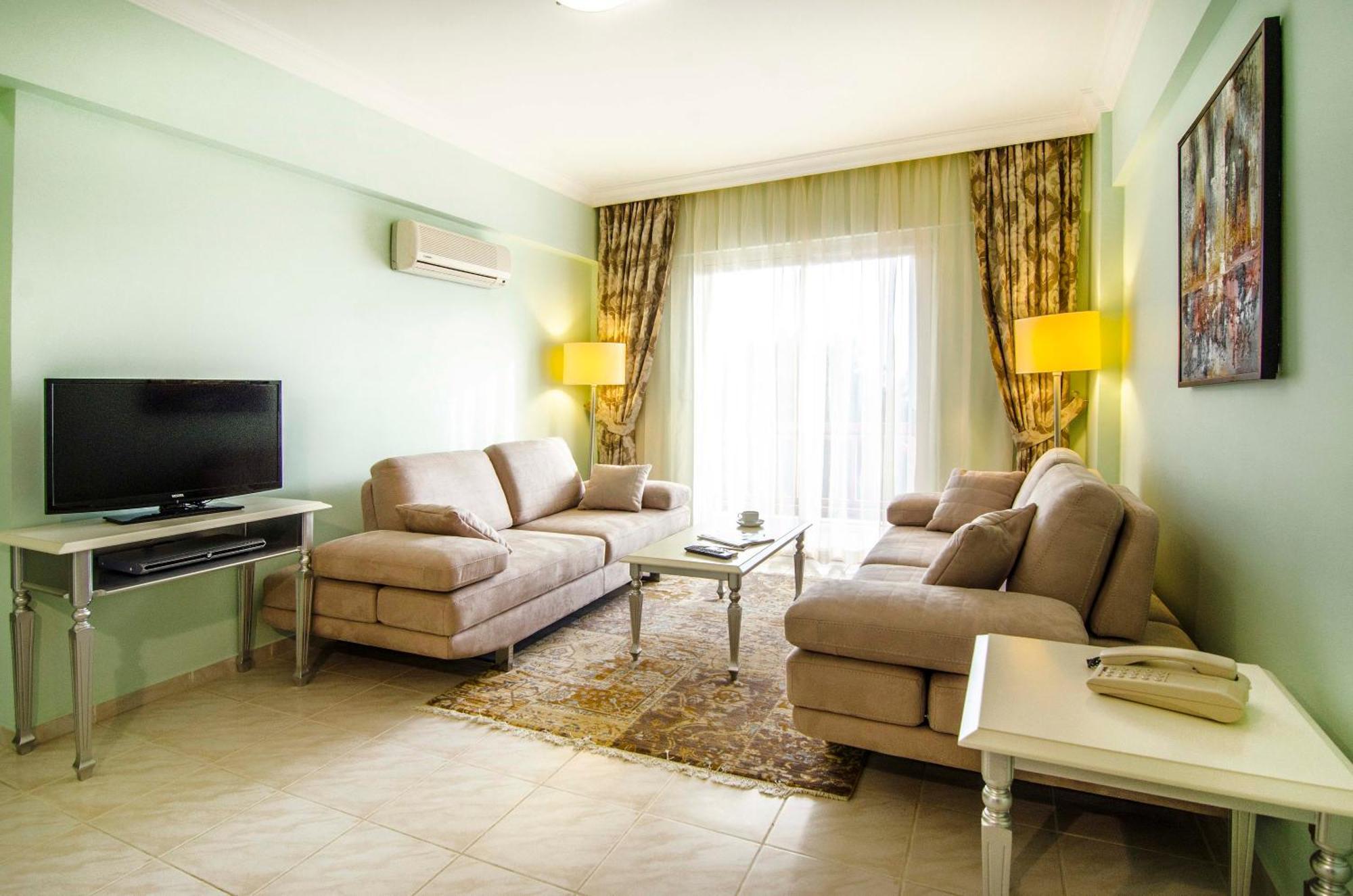 Pine Club Apart Hotel Kusadasi Exterior foto