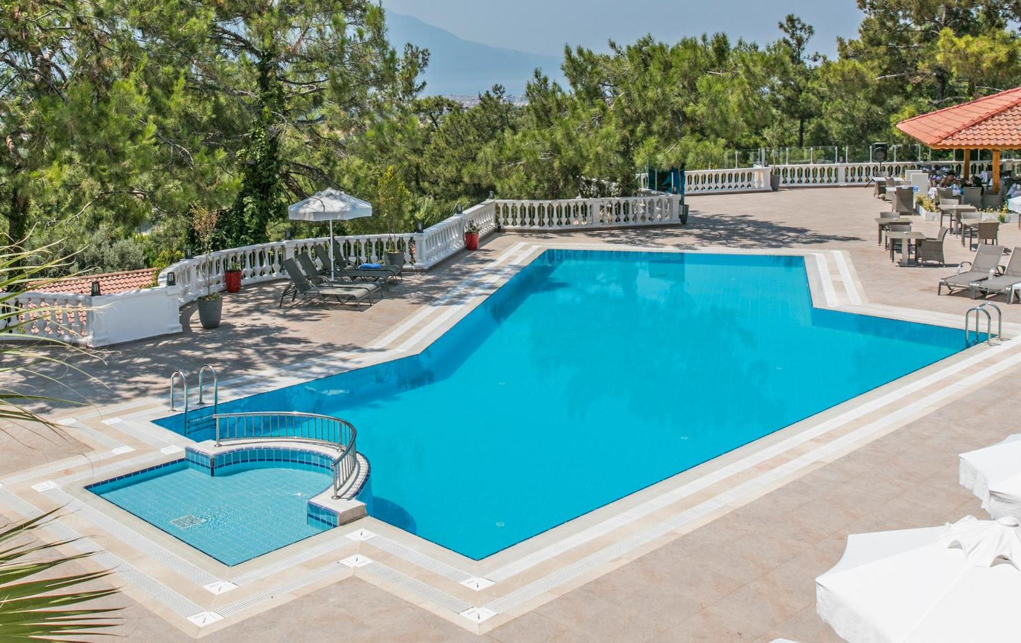 Pine Club Apart Hotel Kusadasi Exterior foto
